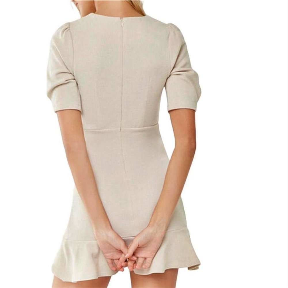 light beige knit puff sleeve short sleeve mini dress, ruffle hem pearl buttons - Picture 5 of 6